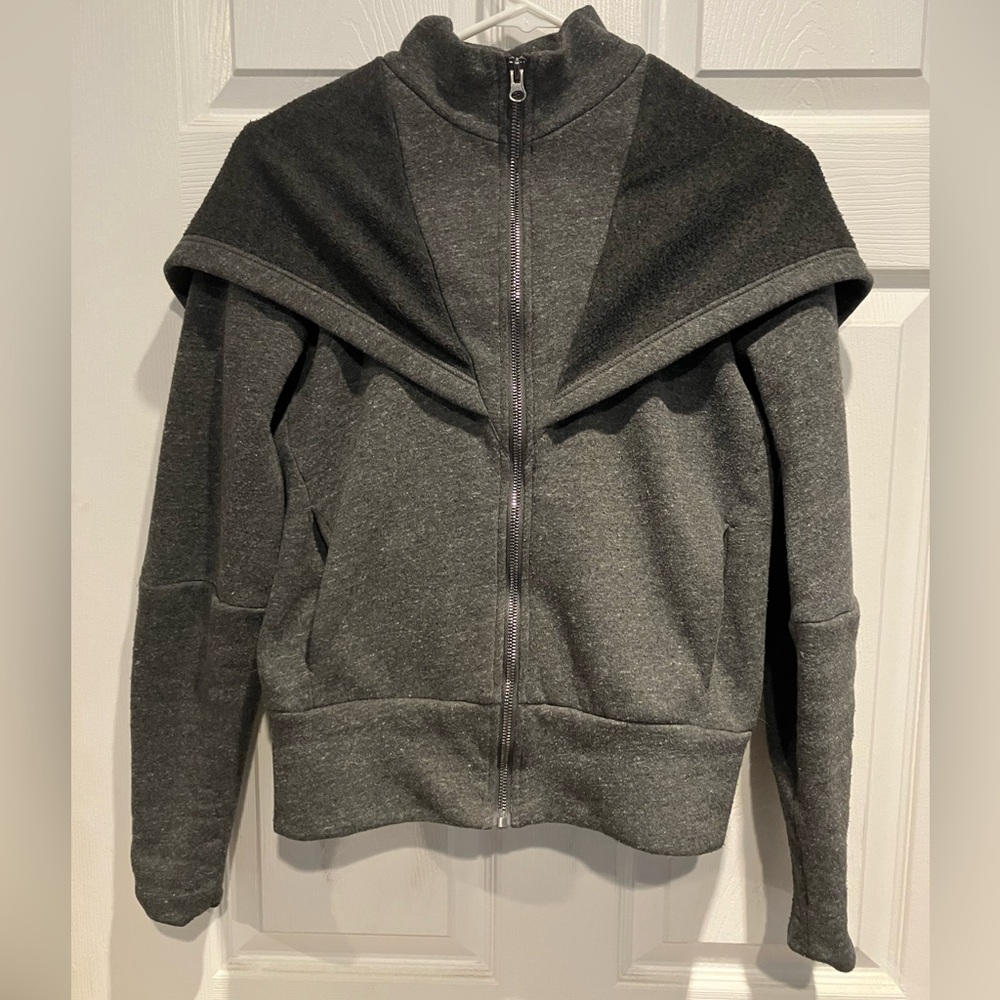 ALO Yoga Chill Jacket - Gray and Black Full Zip Hoodie Sweatshirt